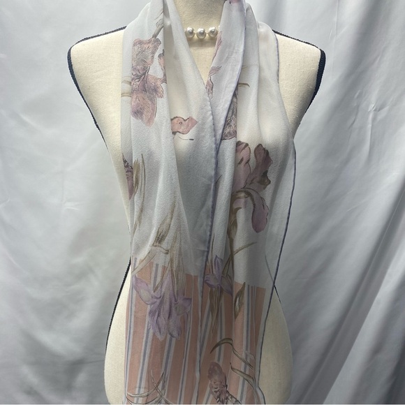 SILK SCARF FORAL BUTTERFLIES GRAY PINK BROWN PURPLE ELEGANT MONEY LUXURIOUS - Picture 9 of 11